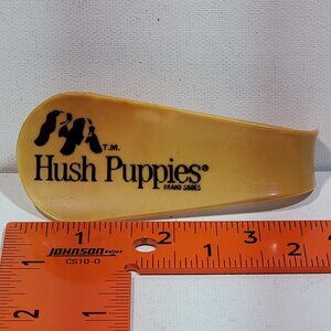 VINTAGE HUSH PUPPIES (TM) PLASTIC SHOE HORN...1970'S WITH BRAND LOGO MARKING